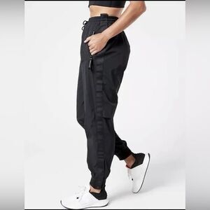 Athleta Allyson Felix Legend Track Pant Black Sz S Softshell Drawcord Athleisure